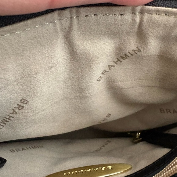 RARE Brahmin Black Croc-Embossed Crossbody Bag - Picture 5 of 12